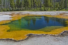 Emerald Pool (Black Sand Basin)